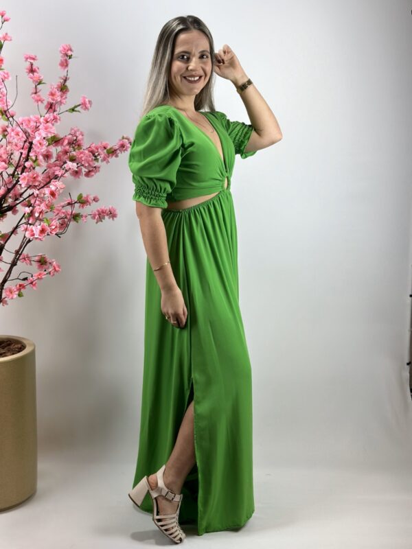 Vestido Longo Verde com Meia Manga, Bojo e Fenda Lateral