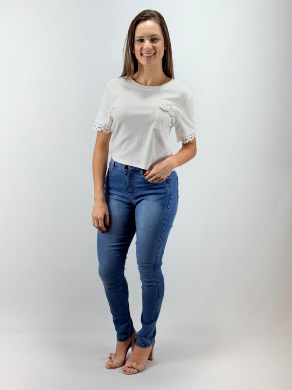 Calça Jeans Cigarrete com Elastano e Bolsos - Azul Jeans